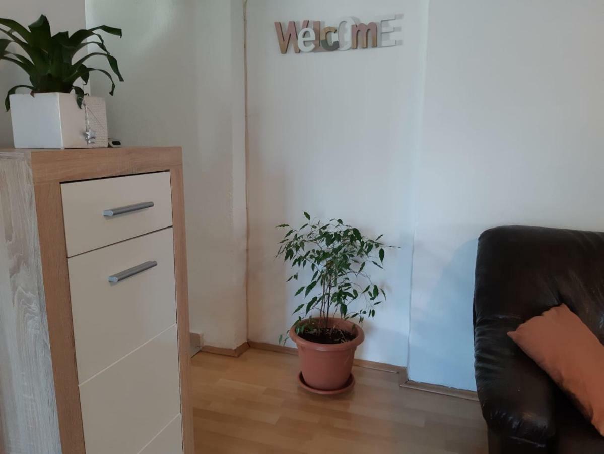 Apartment Upper Town Госпич Экстерьер фото